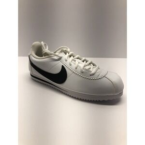 Nike Cortez Basic Sneakers White Black Lace Up Low Youth Size 4.5